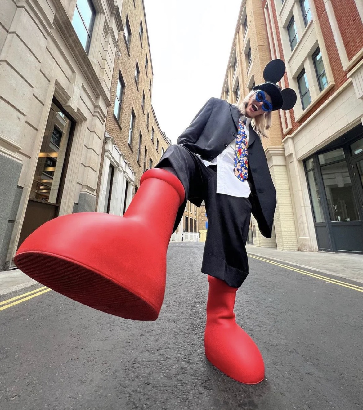 MSCHF Big Red Boot - vstockx