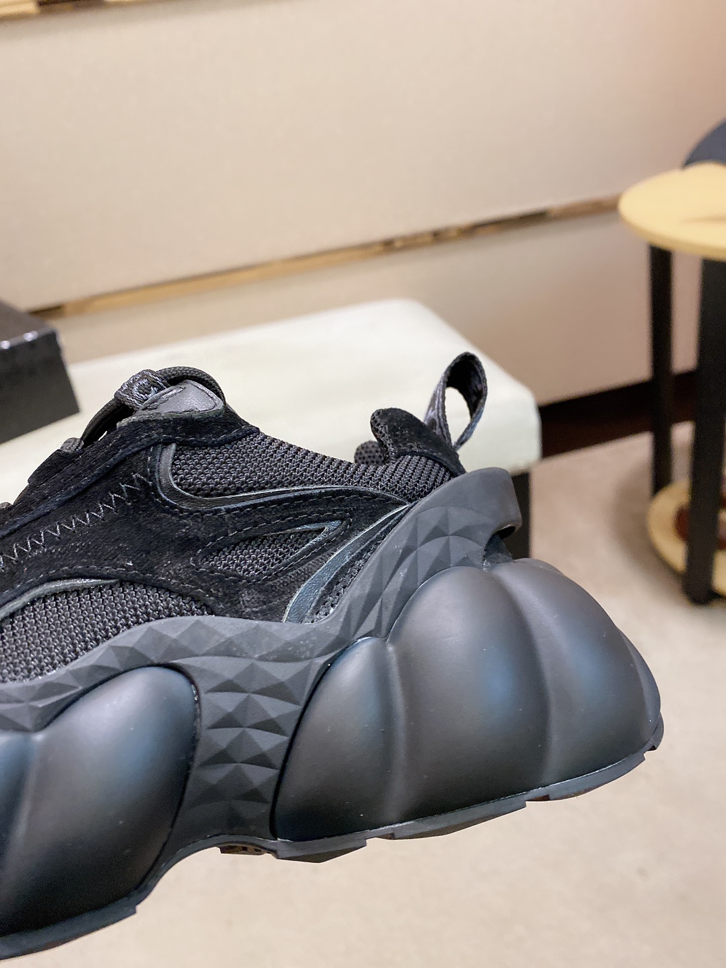 MCM Low Top Logo Lace-up Sneakers 4 - vstockx