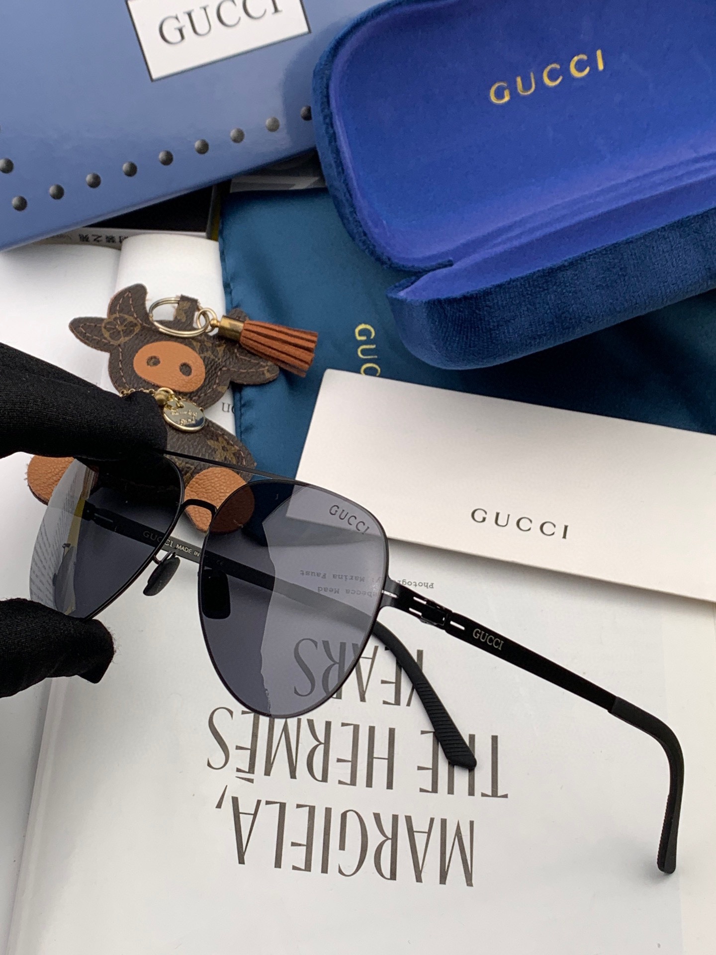 Sunglasses Gucci G1732 - vstockx