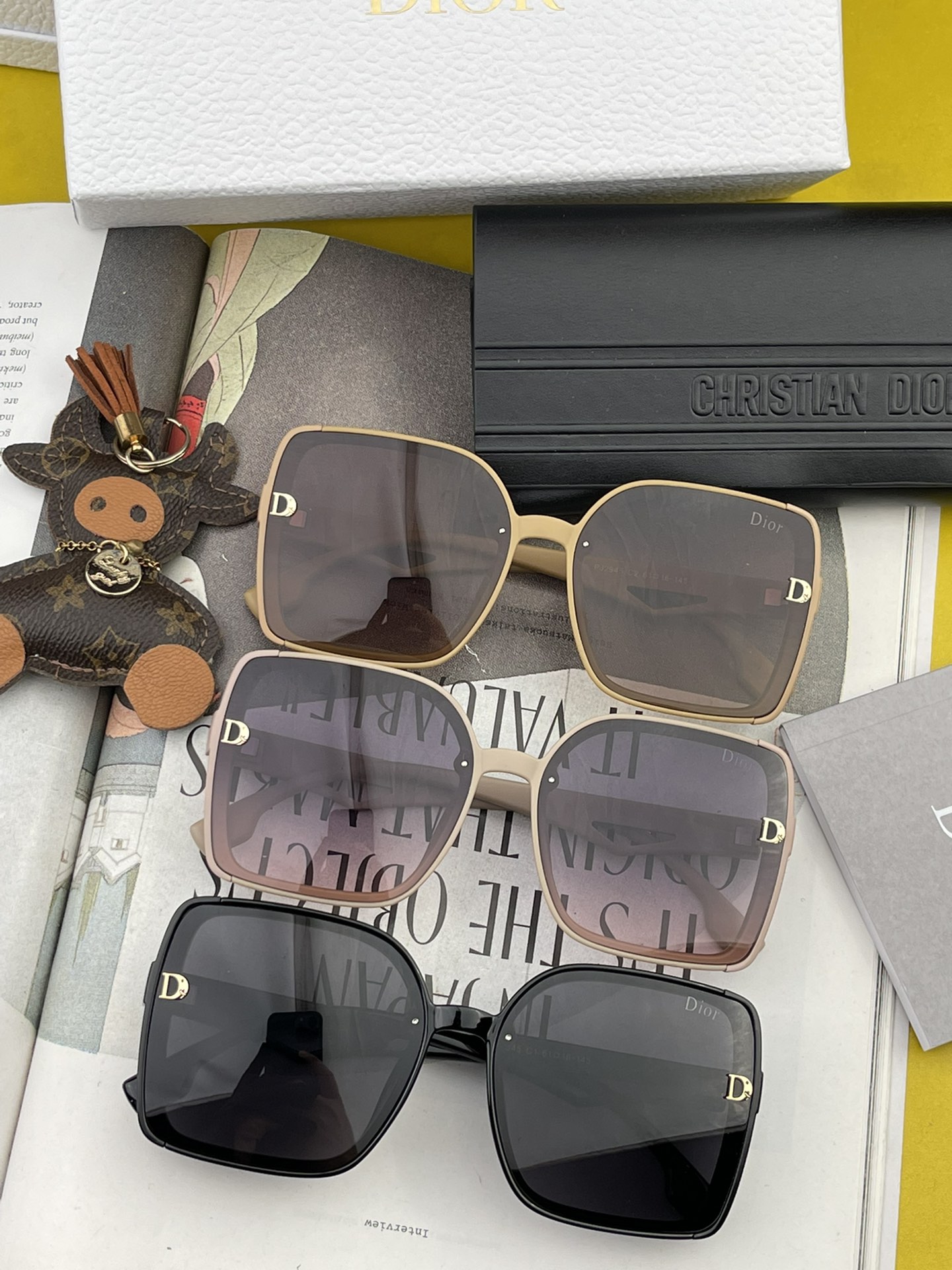 sunglasses Dior D5492 - vstockx