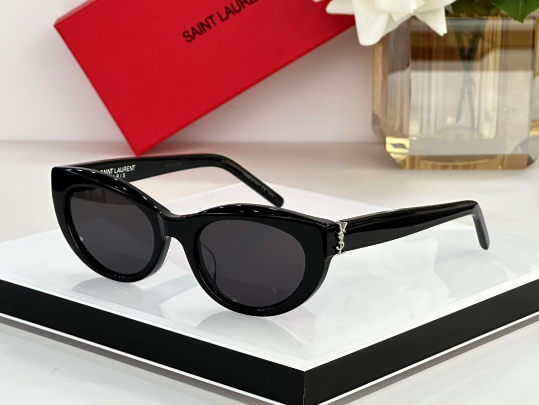 Sunglasses Saint Laurent SLM115 - vstockx