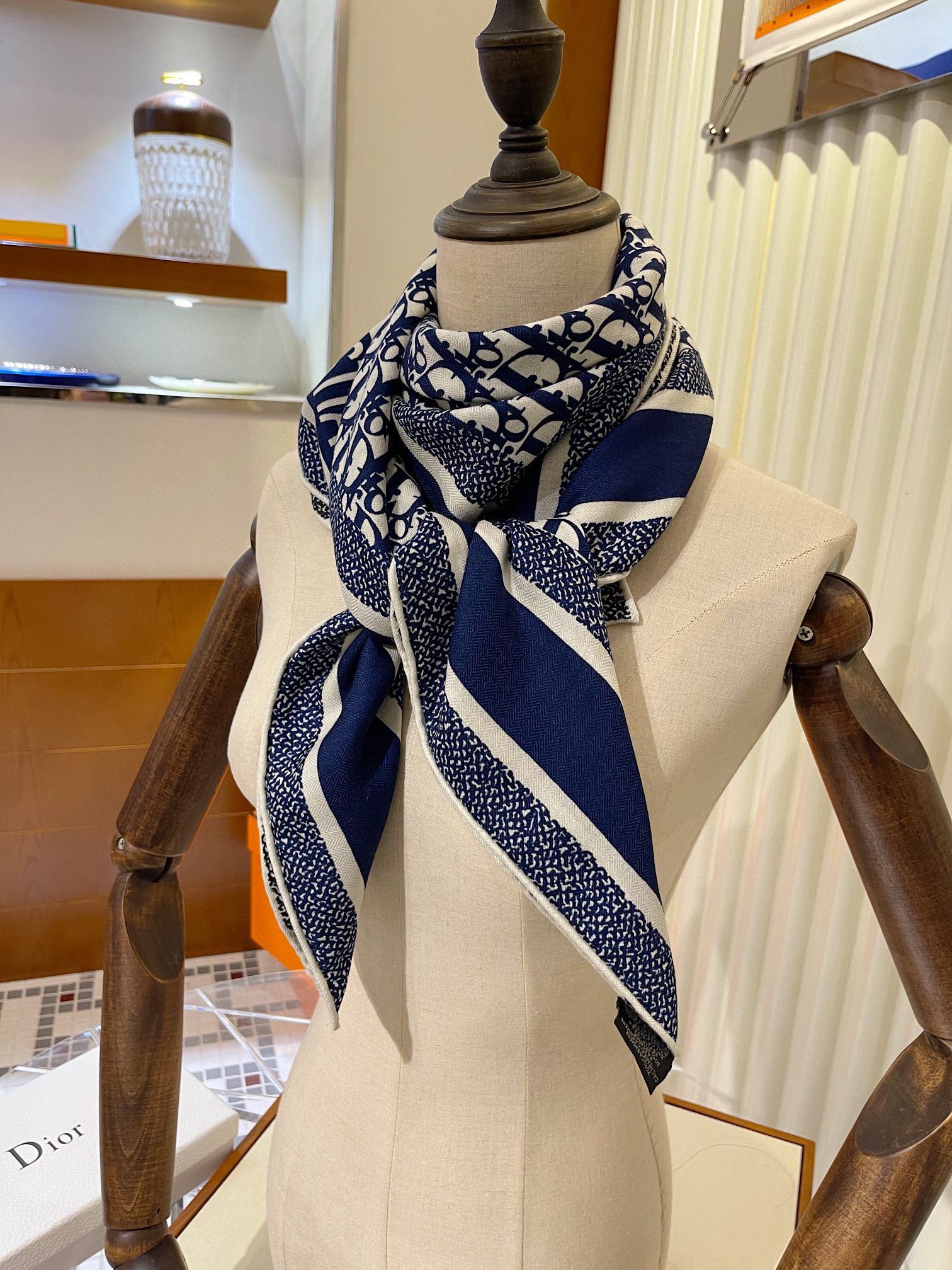 Streetwear Scarf Dior 329002 - vstockx