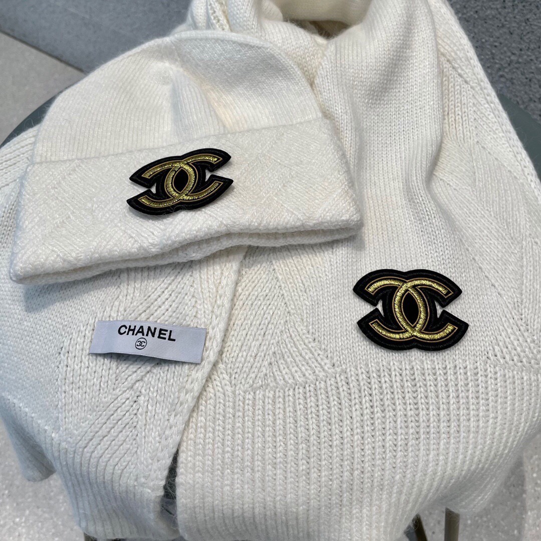 Hat & Scarf Chanel 2 - vstockx