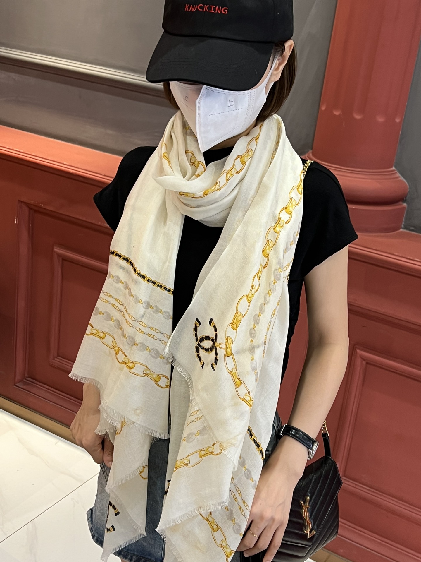 Streetwear Scarf CHANEL 328969 size:110*200cm - vstockx