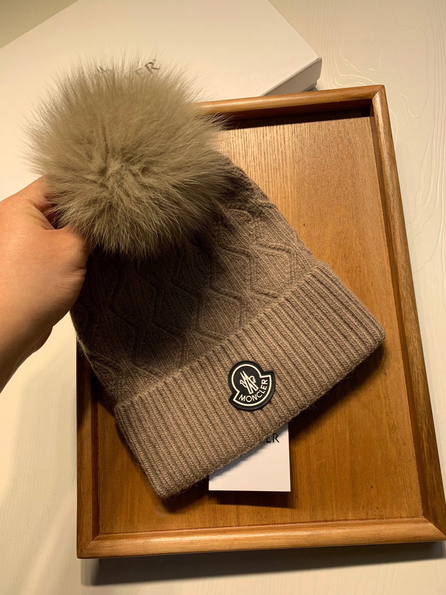 Hat Moncler 4 - vstockx