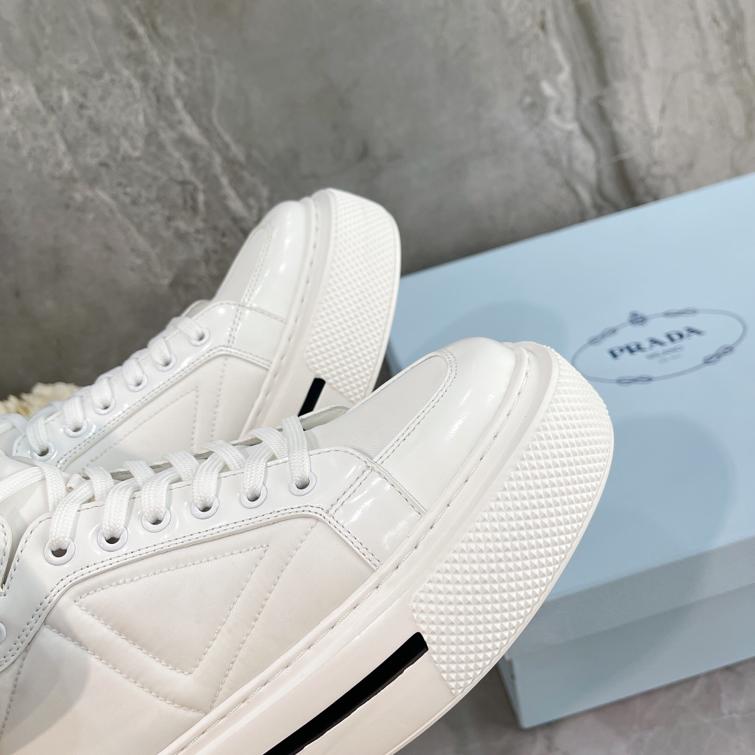 Prada Boots Women 31 - vstockx