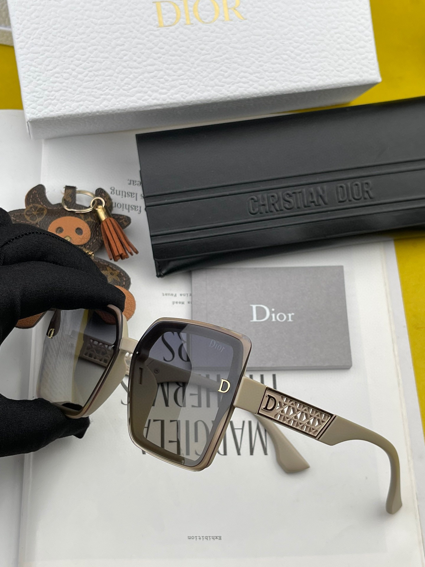 sunglasses Dior CD4190 - vstockx