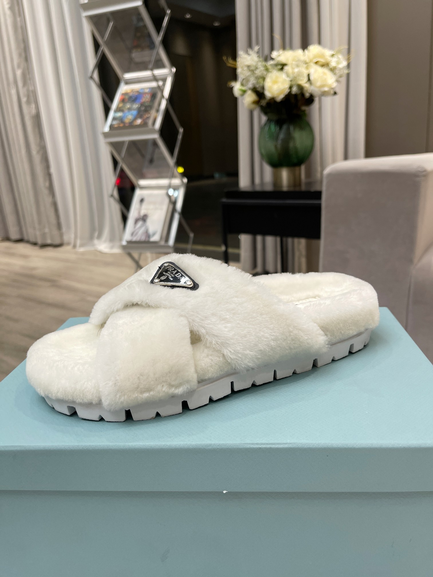 Prada Flat Sandals 1 - vstockx