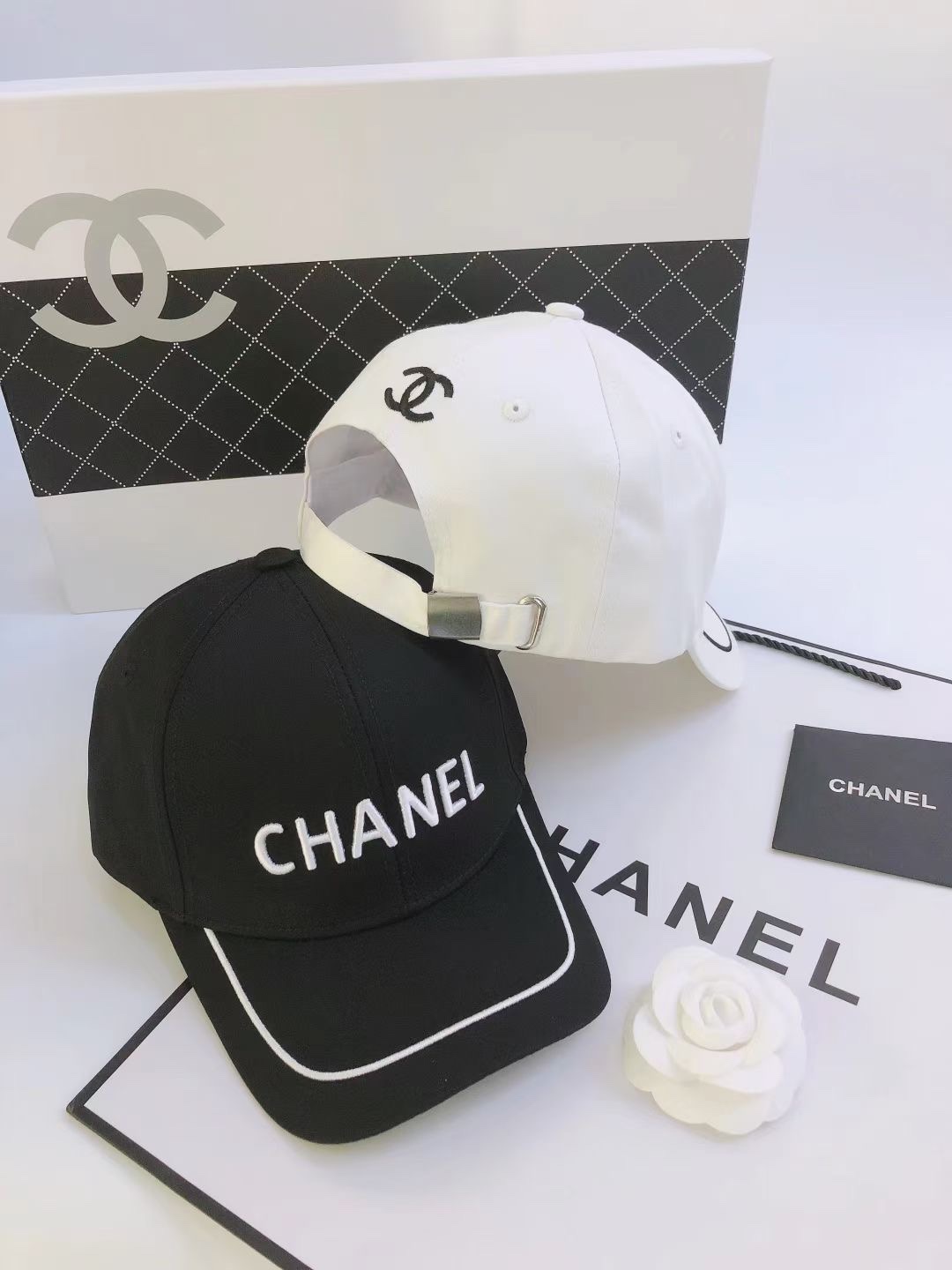 Hat Chanel 6 - vstockx