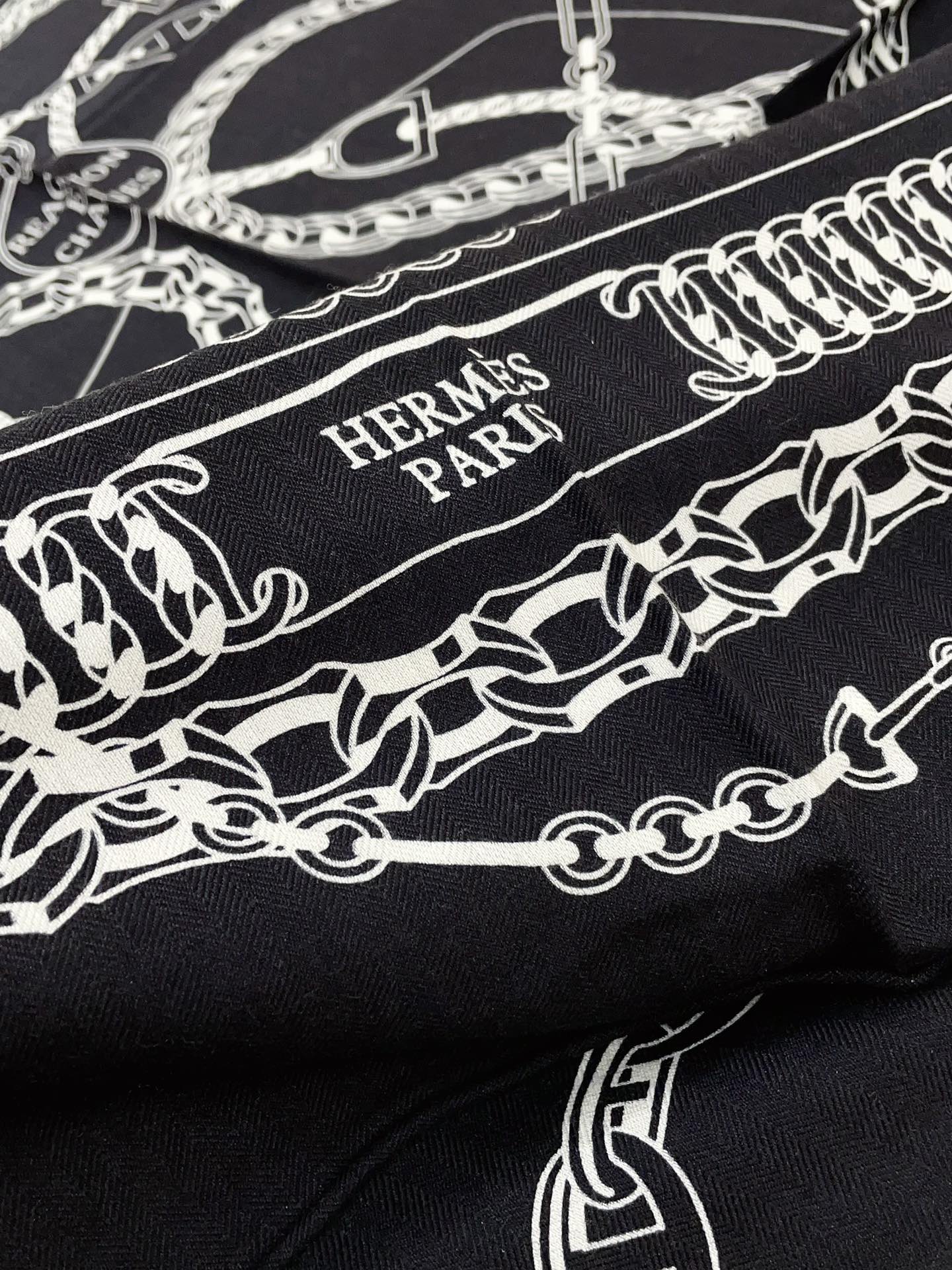 Streetwear Scarf Hermes 328739 SIZE:140cm*140cm - vstockx