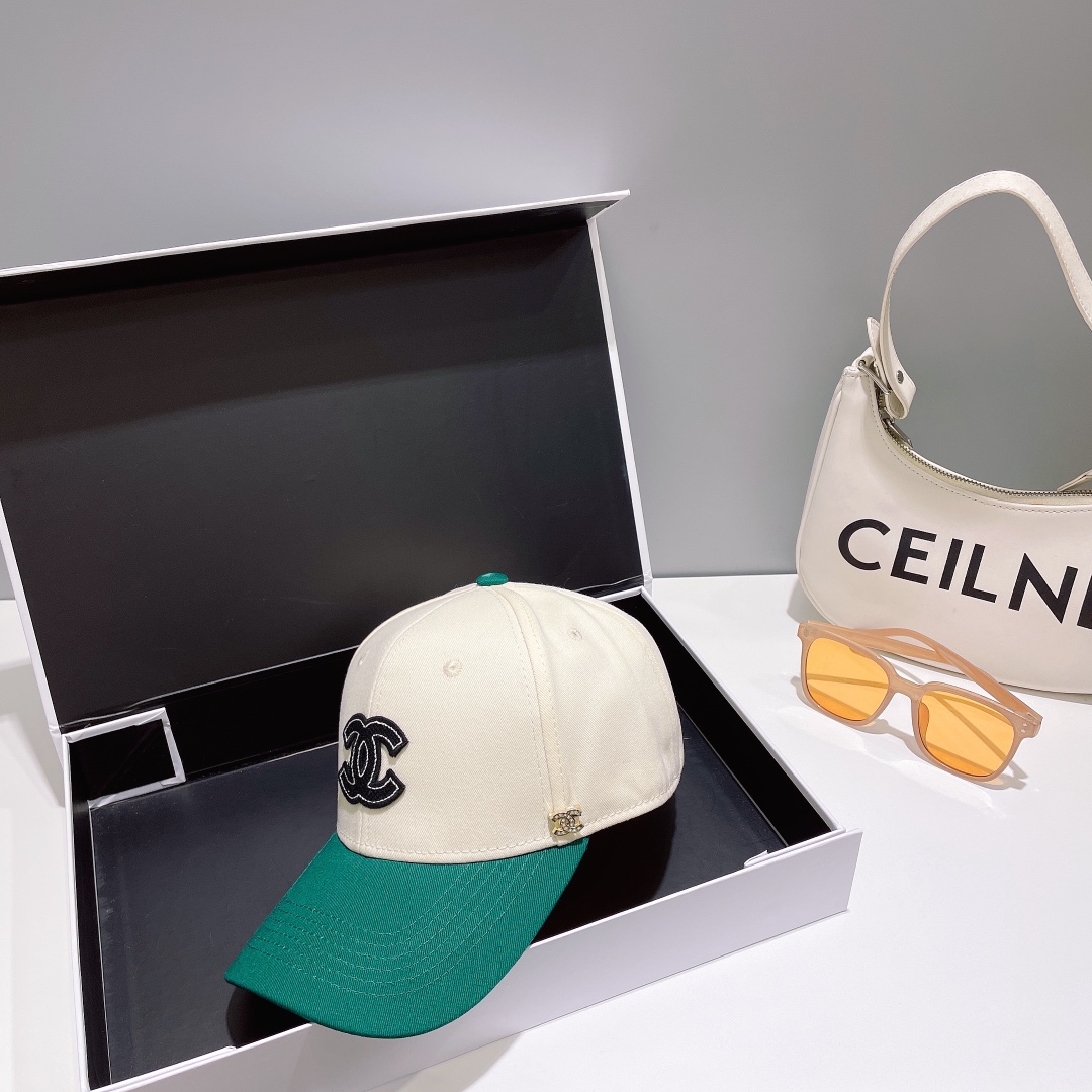 Streetwear Hat Chanel 329027 - vstockx