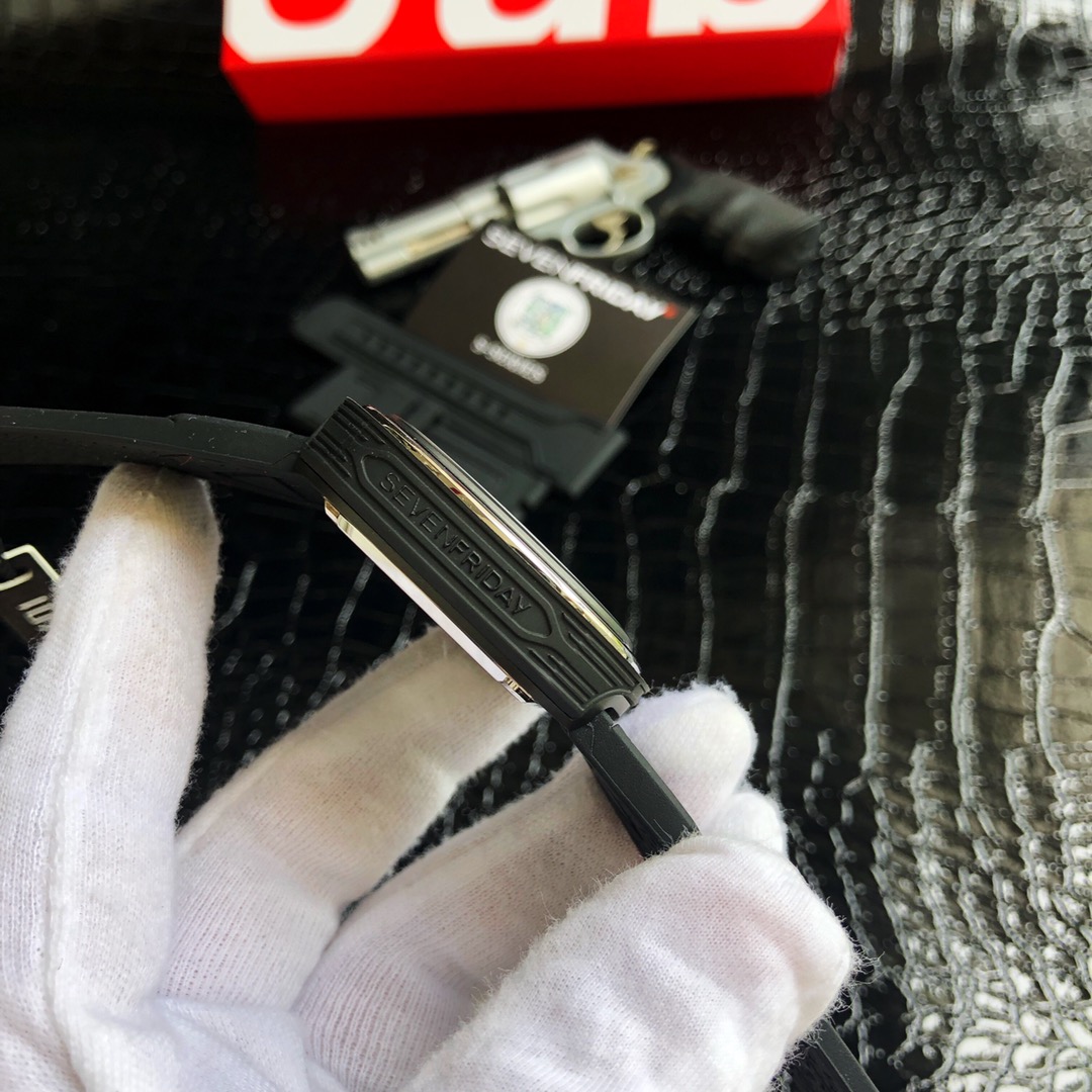 Watches Seven Friday 322799 size:47*13 mm - vstockx