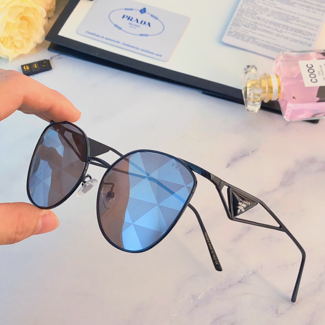 Sunglasses Prada 1 - vstockx