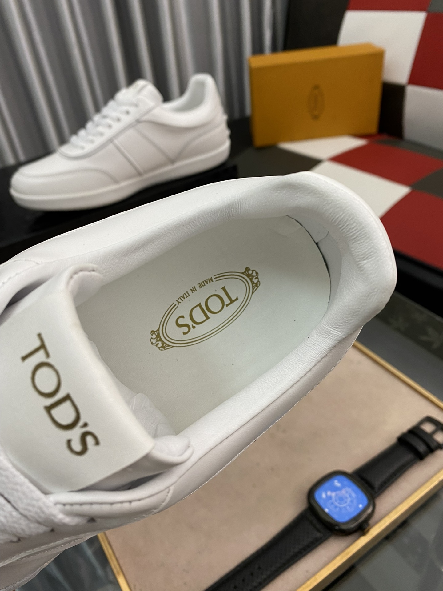 TOD'S Tabs Sneaker 5 - vstockx