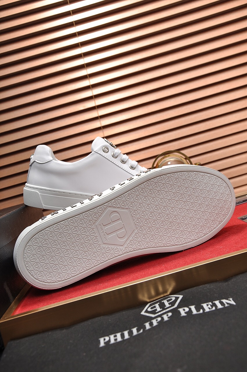 Philipp Plein Low Top Sneakers 34 - vstockx
