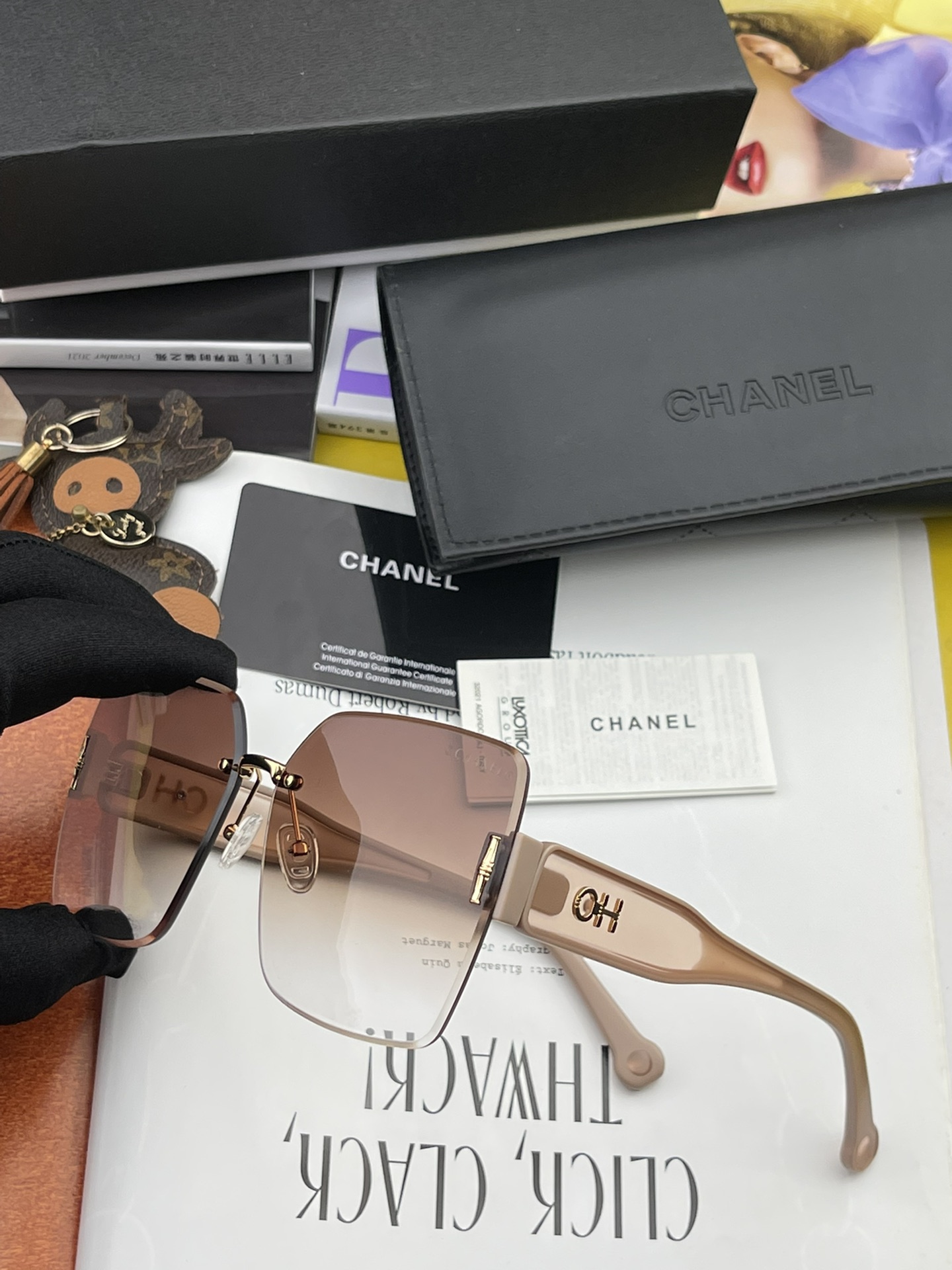 Sunglasses Chanel CH0622 - vstockx