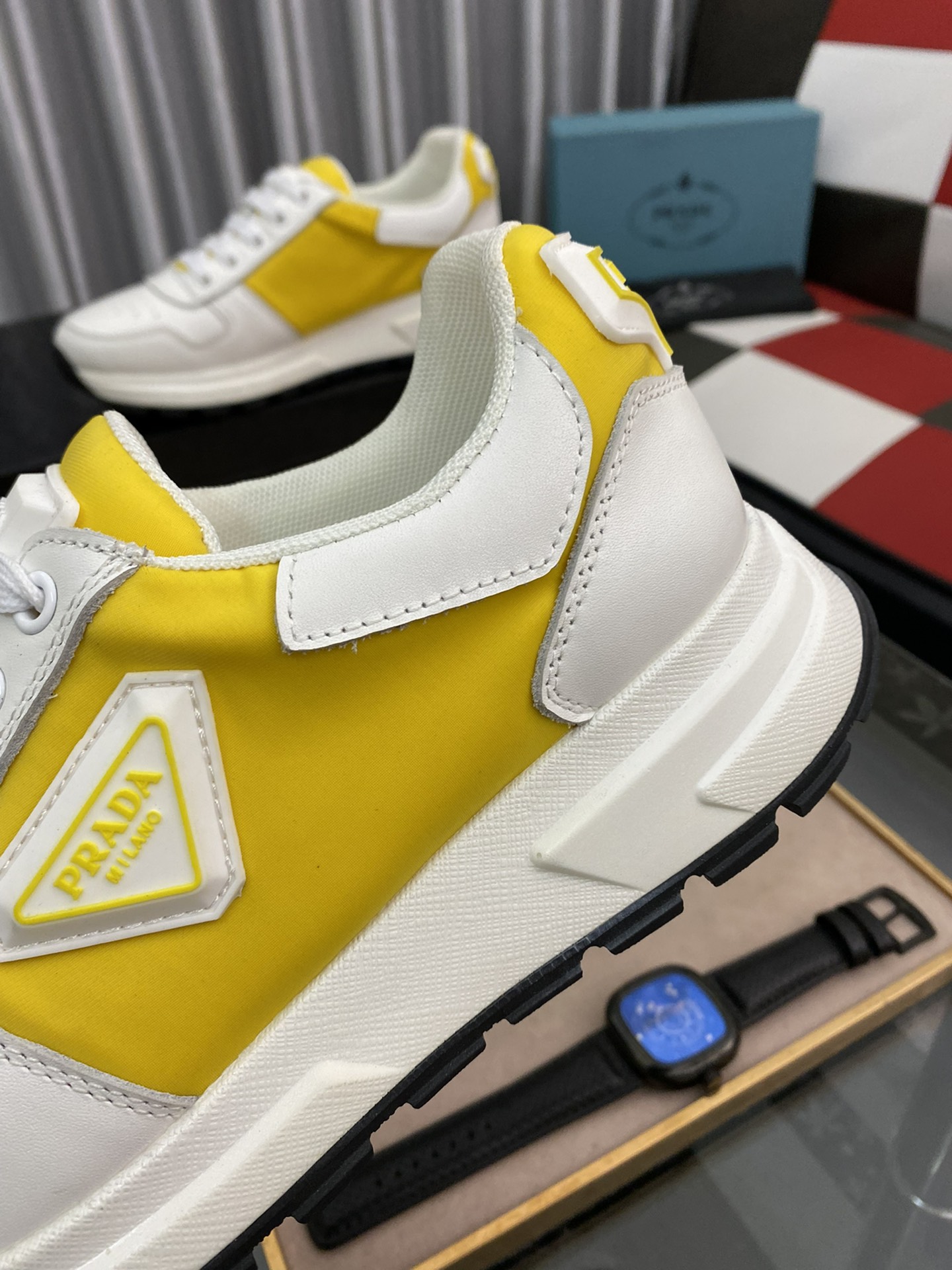 Prada Low Top sneaker 9 - vstockx