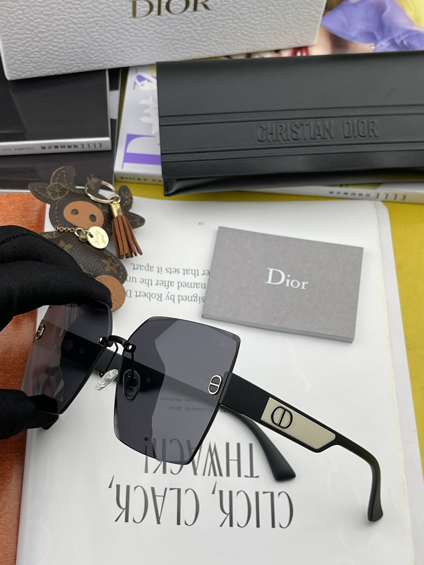 sunglasses Dior CD7159 - vstockx