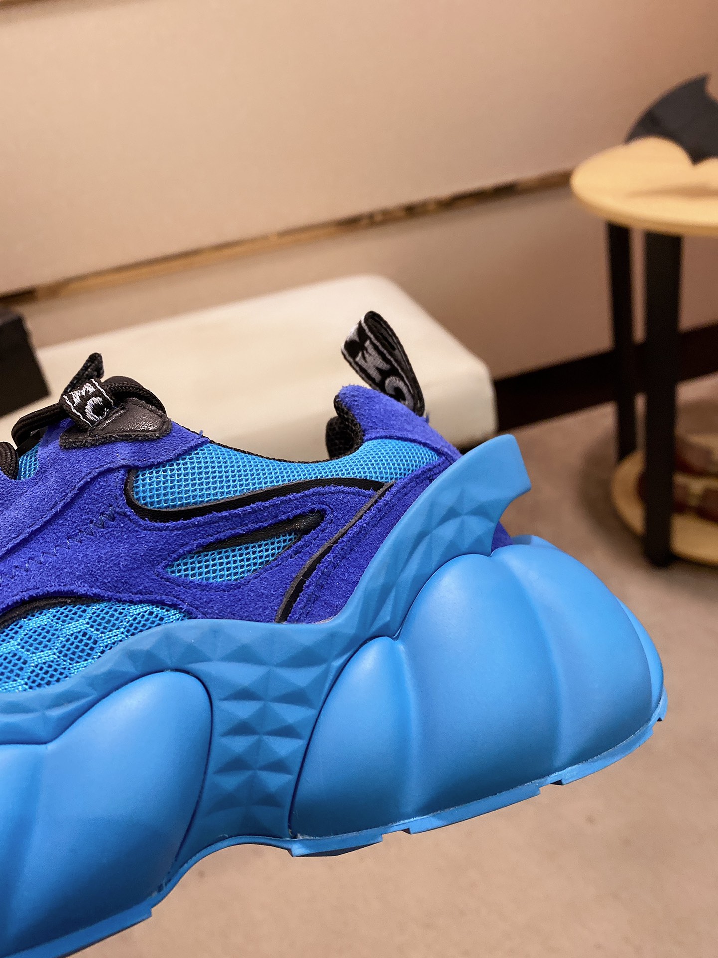 MCM Low Top Logo Lace-up Sneakers 5 - vstockx