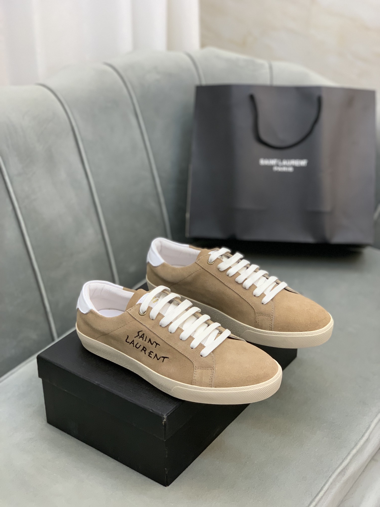 Saint Laurent Court Classic SL/06 sneaker 4 - vstockx