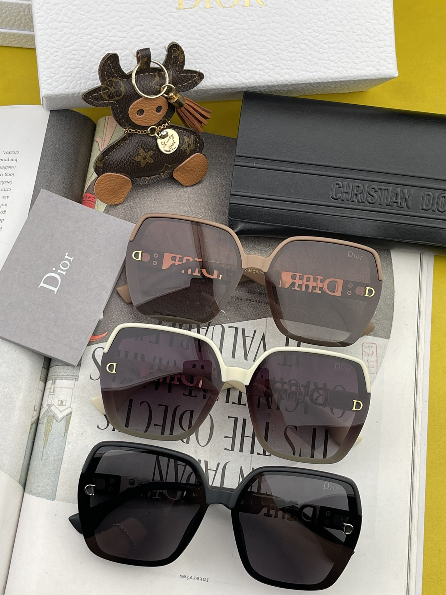 sunglasses Dior D6291 - vstockx