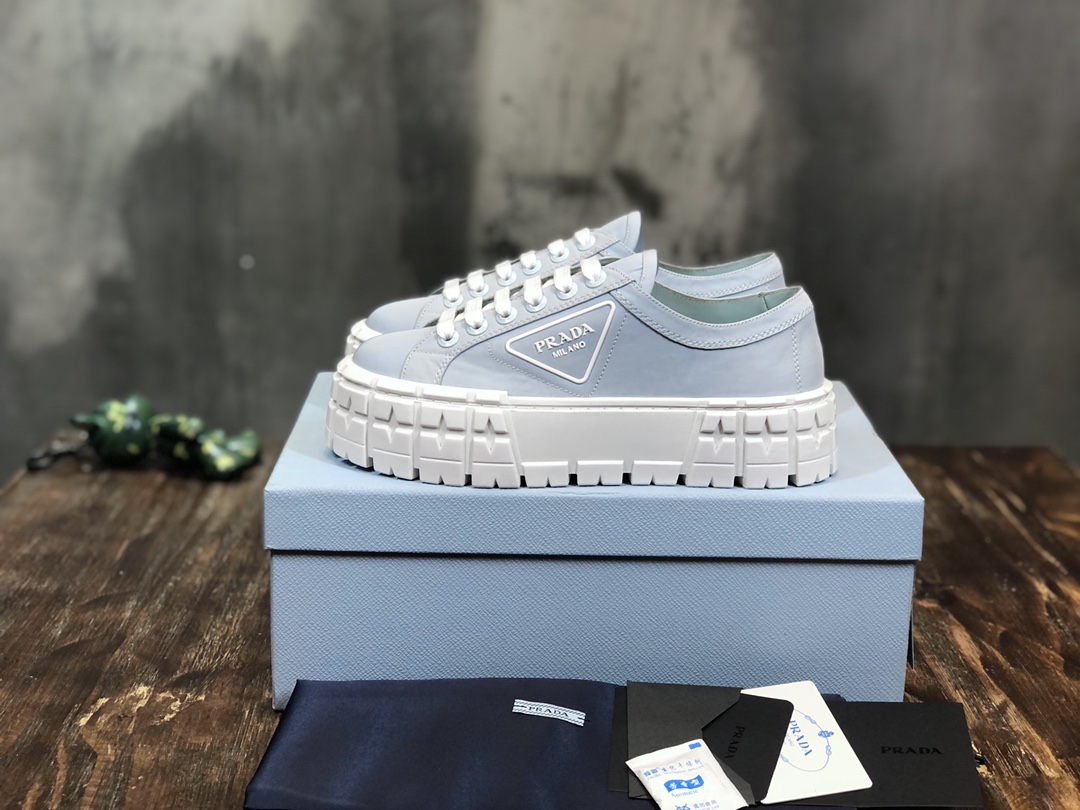 Prada Double Wheel sneaker 3 - vstockx