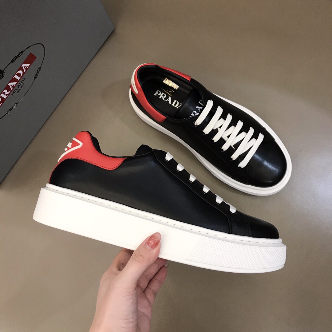 Prada Low Top sneaker 34 - vstockx