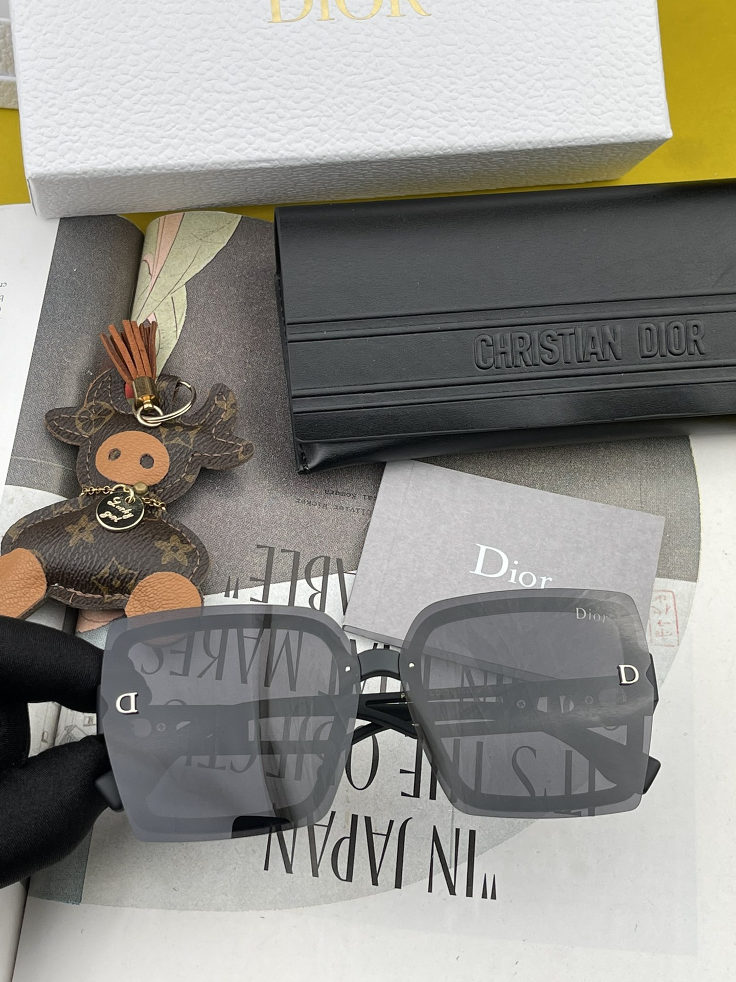 sunglasses Dior D2292 - vstockx