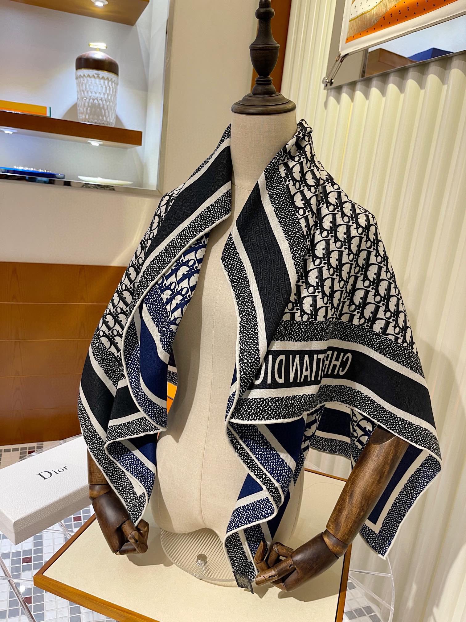 Streetwear Scarf Dior 329002 - vstockx