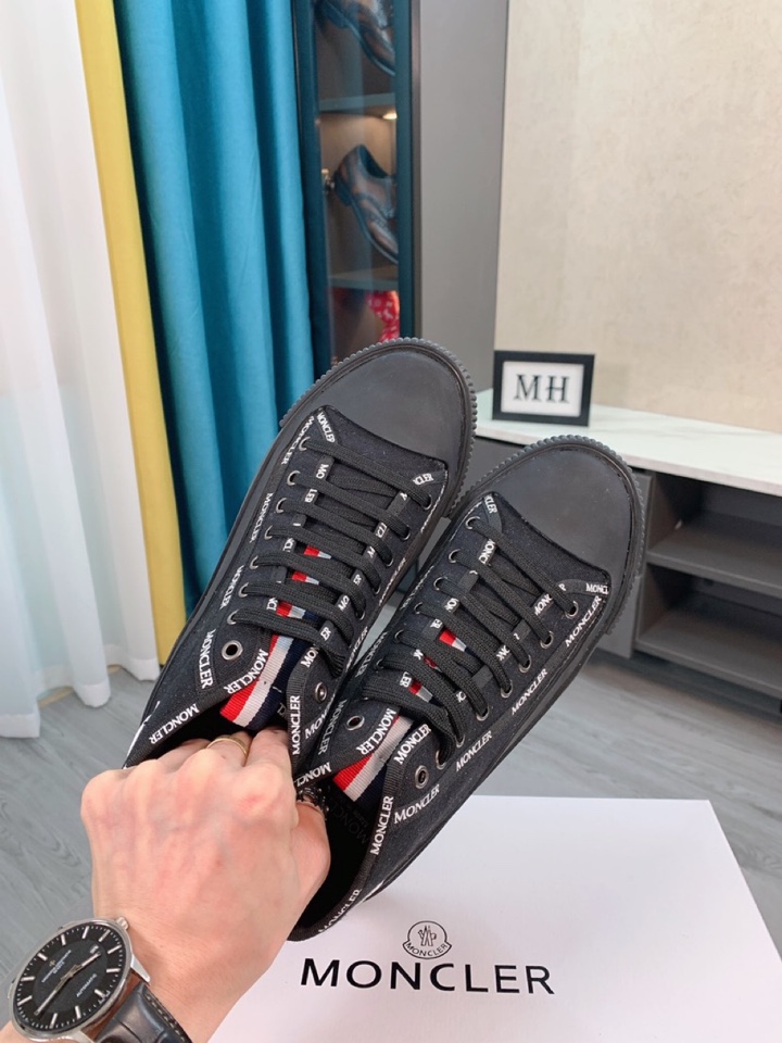 Moncler Lissex High Top Sneakers 10 - vstockx