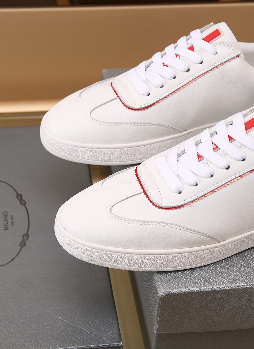Prada Low Top sneaker 22 - vstockx