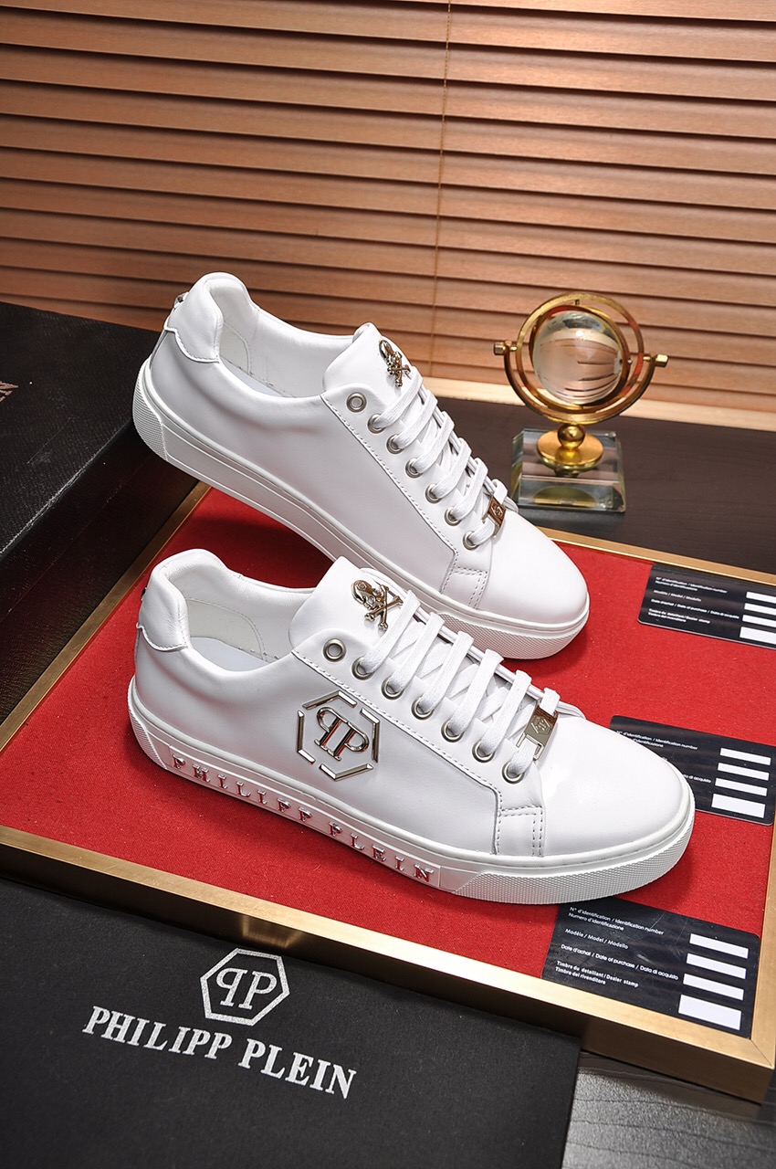 Philipp Plein Low Top Sneakers 34 - vstockx