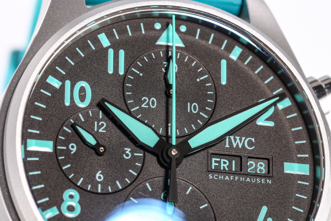 Watches IWS 323037 size:41 m - vstockx