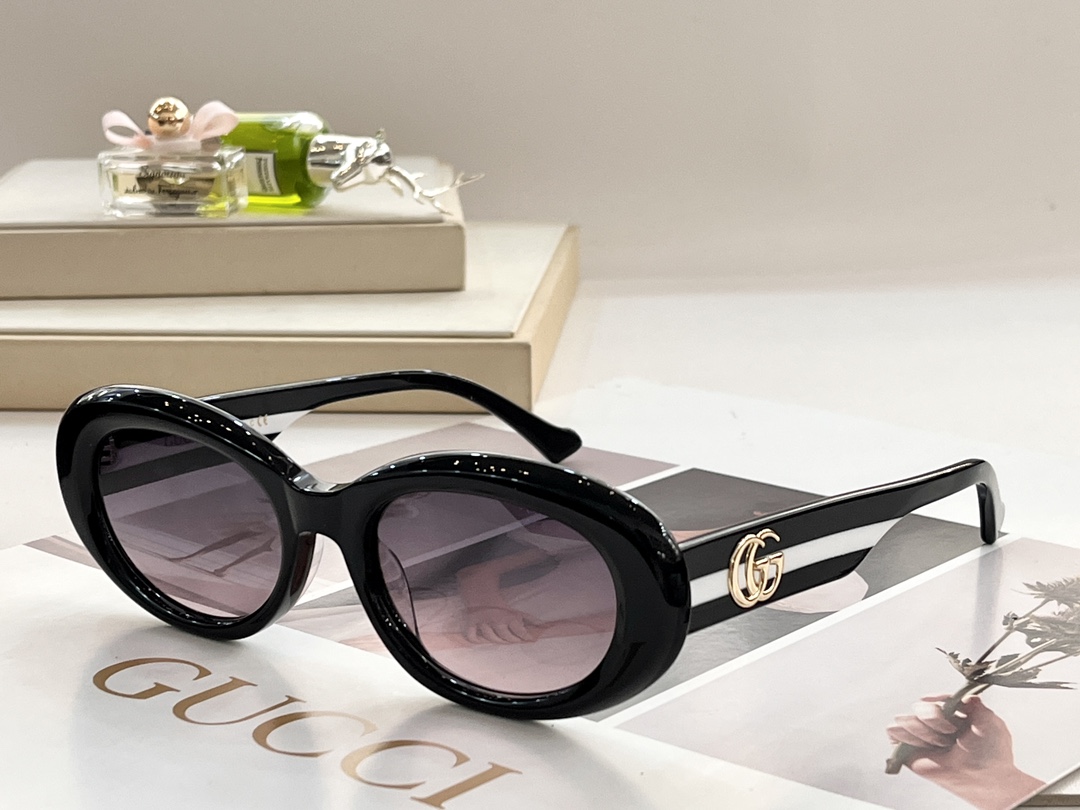 Sunglasses Gucci GG1132/S 52 20-145 - vstockx