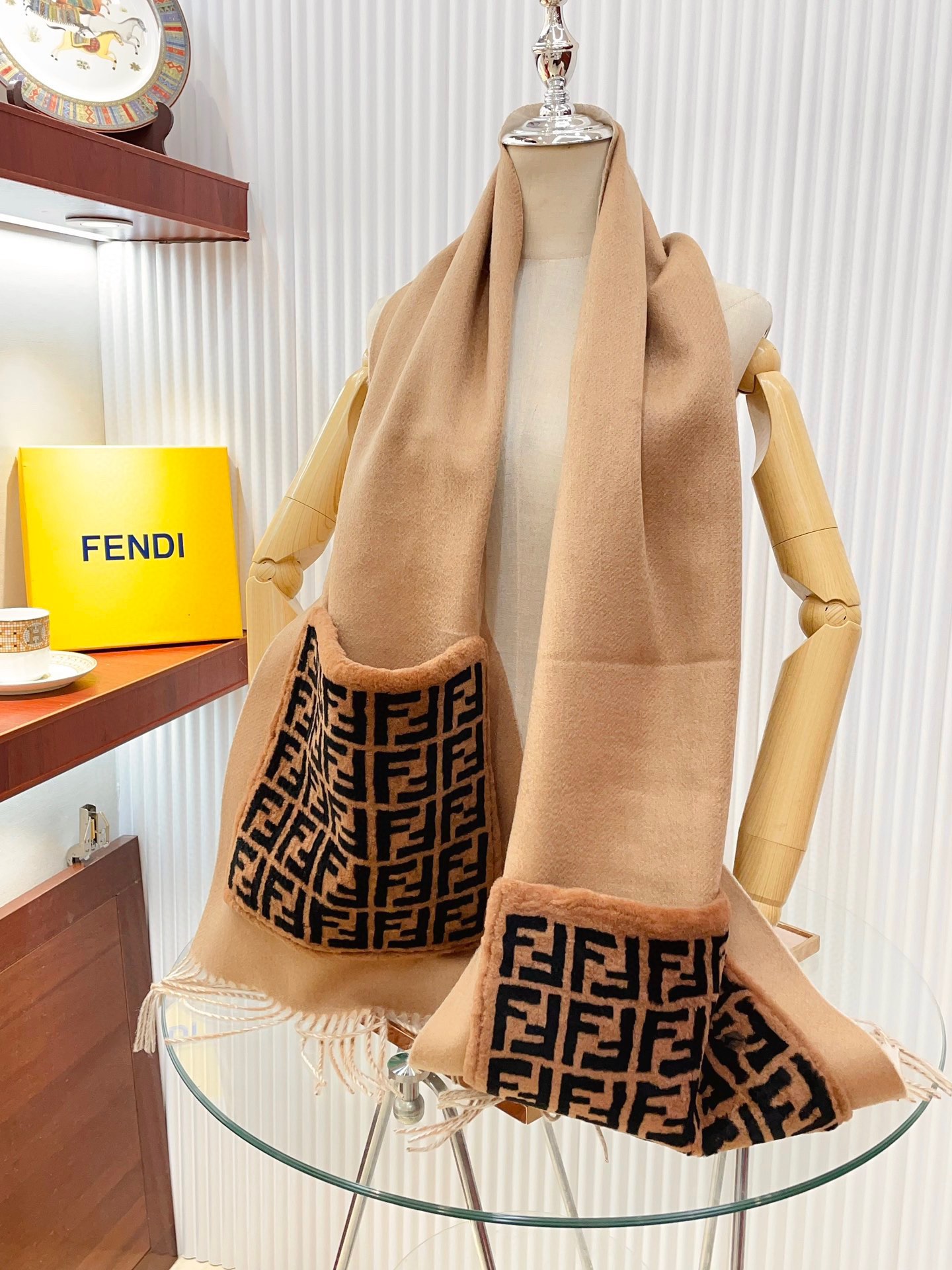 Streetwear Scarf FENDI 328835 size:38cm*210cm - vstockx