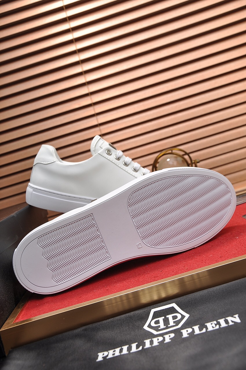 Philipp Plein Low Top Sneakers 28 - vstockx