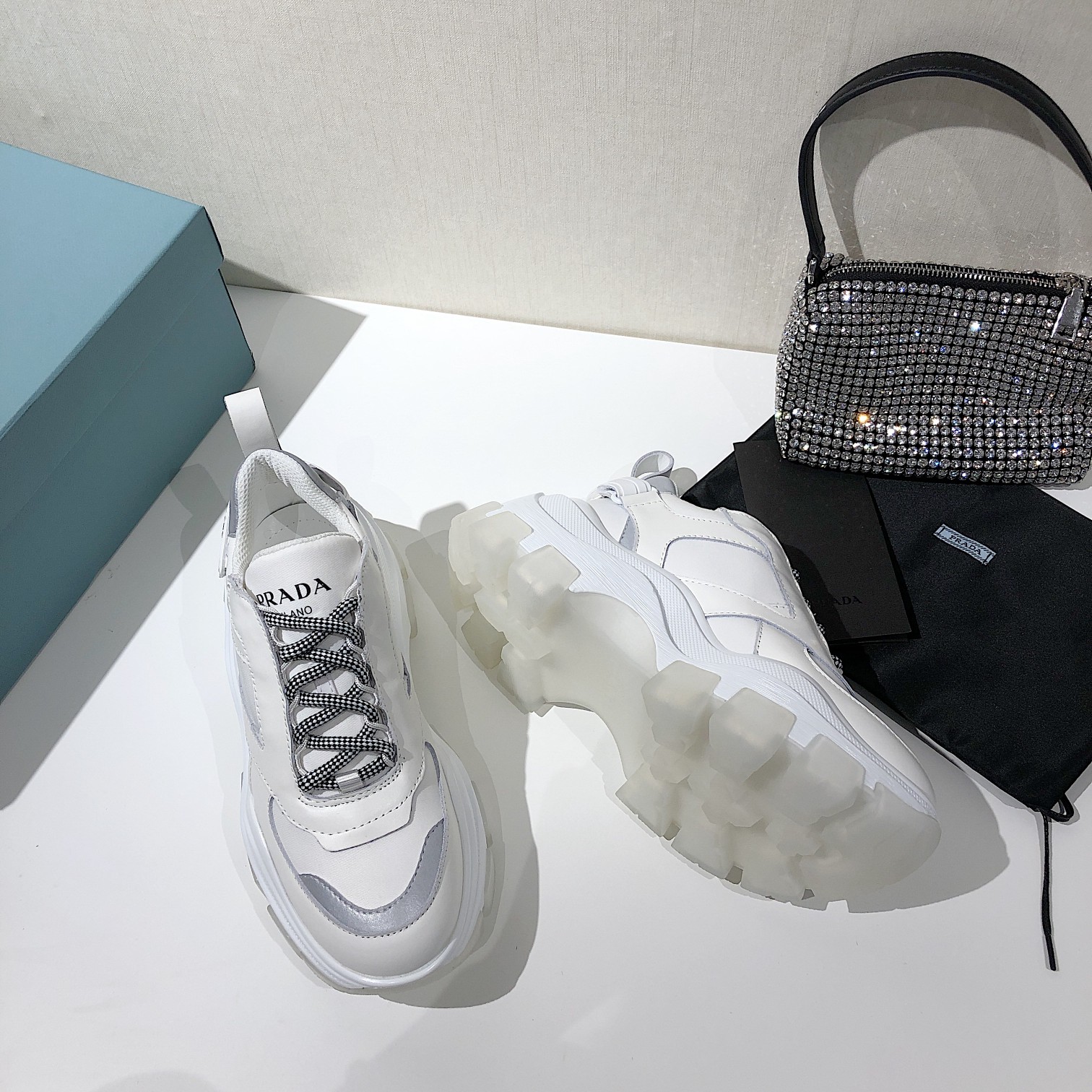 Prada Low Top sneaker 51 - vstockx