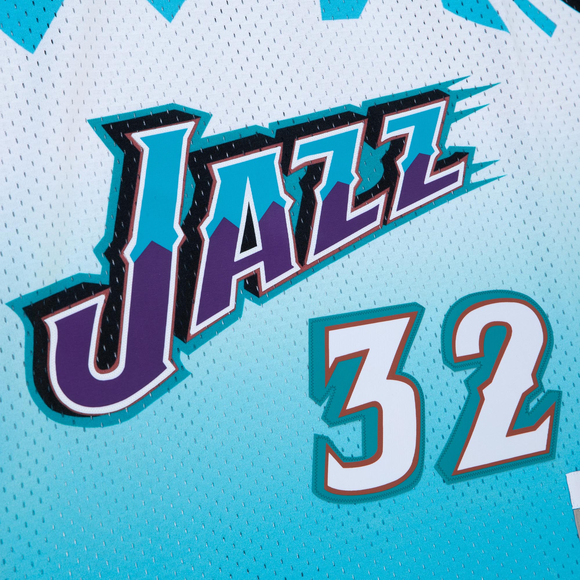 Karl Malone Utah Jazz Mitchell & Ness 1996/97 Hardwood Classics Fadeaway Swingman Player Jersey - Black/Light Blue - vstockx