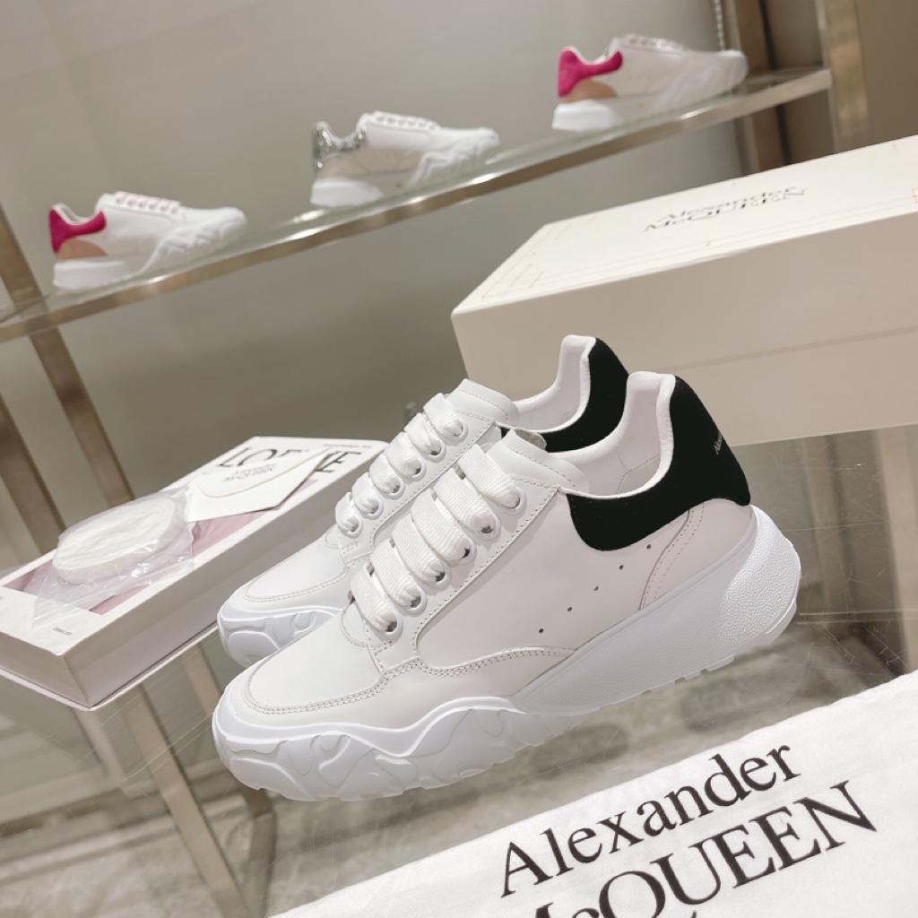 Alexander McQueen Oversized Court Trainer White Black - vstockx