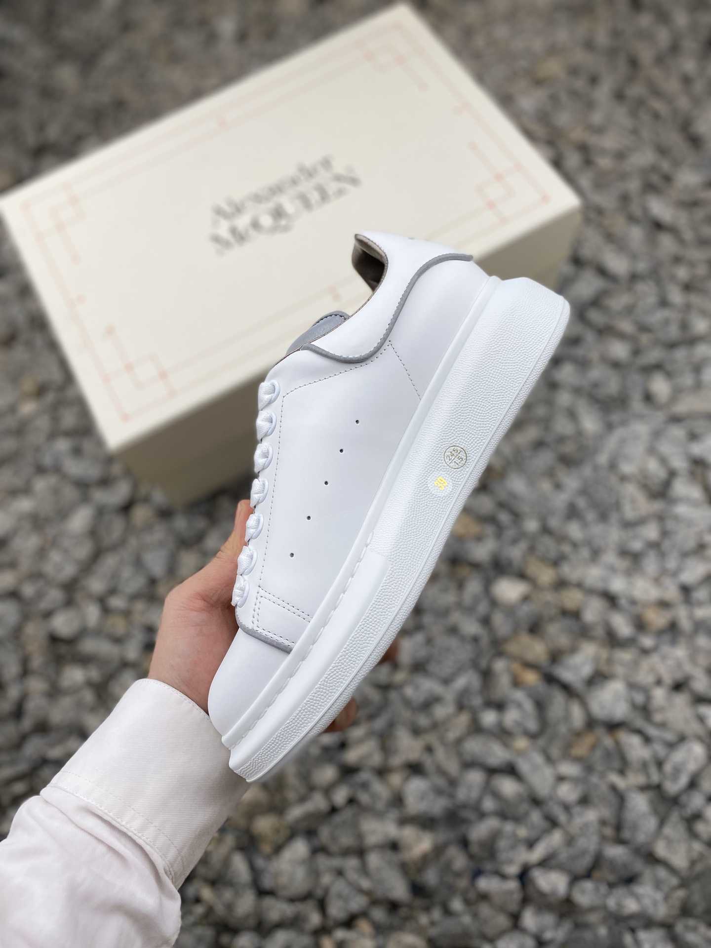 Alexander McQueen Oversized Reflective White - vstockx