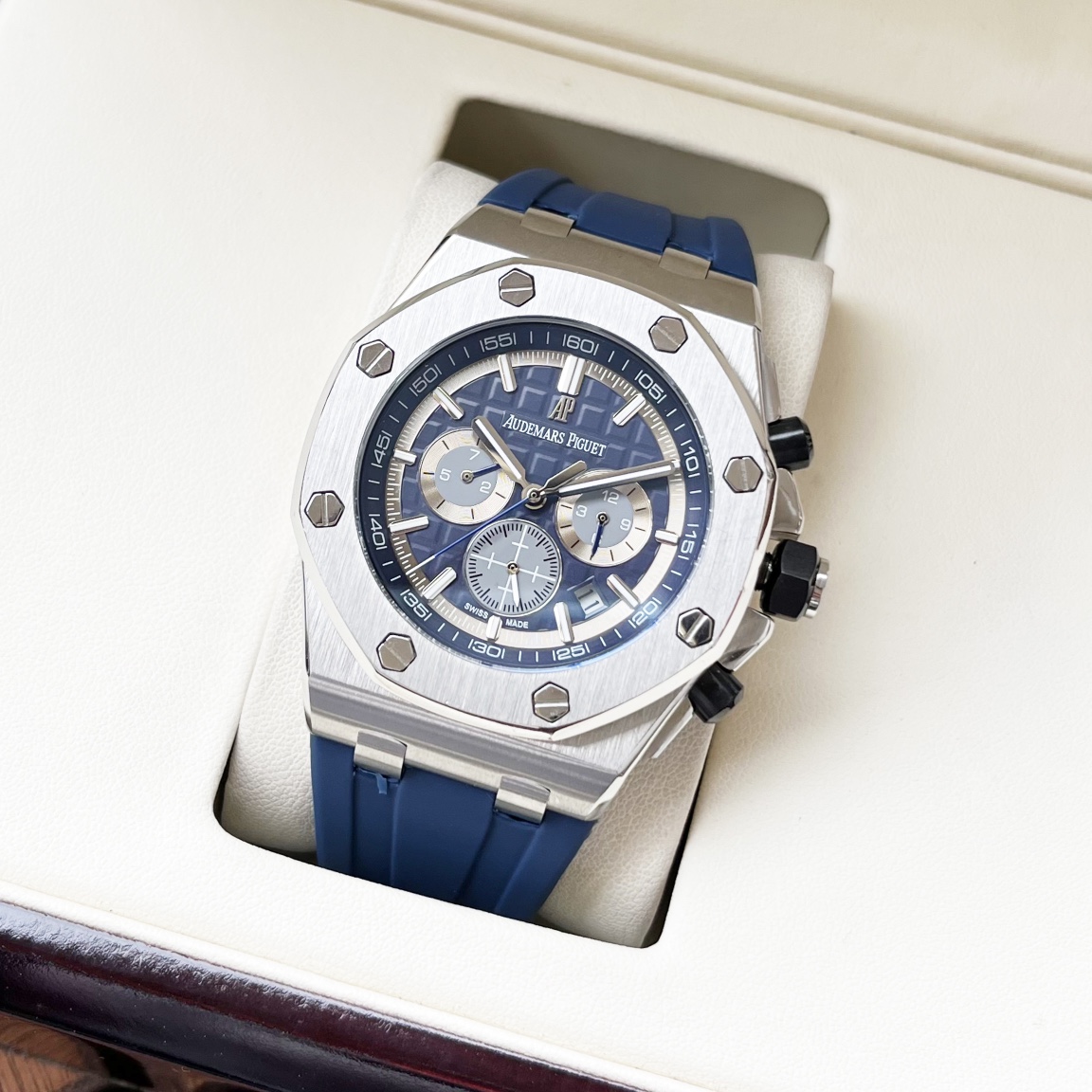 Watches AudemarsPiguet 323110 size:44*15 mm - vstockx