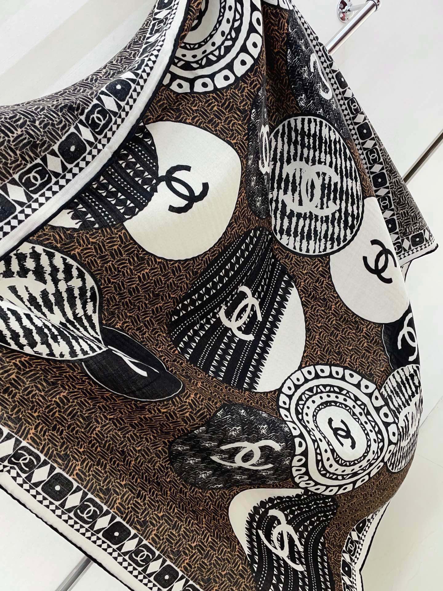 Streetwear Scarf CHANEL 328805 size:140*140cm - vstockx