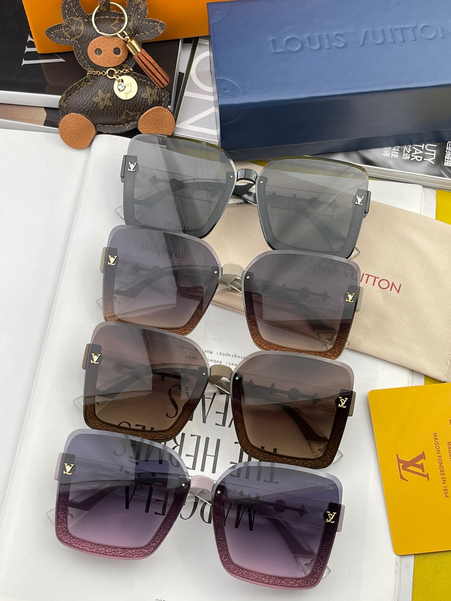 Sunglasses Louis Vuitton L5221 - vstockx