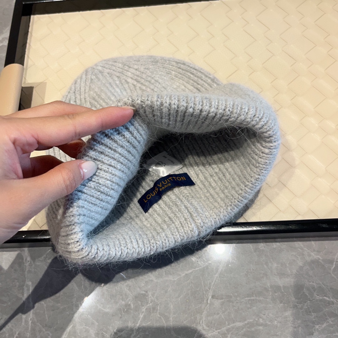 Streetwear Hat LV 329199 - vstockx