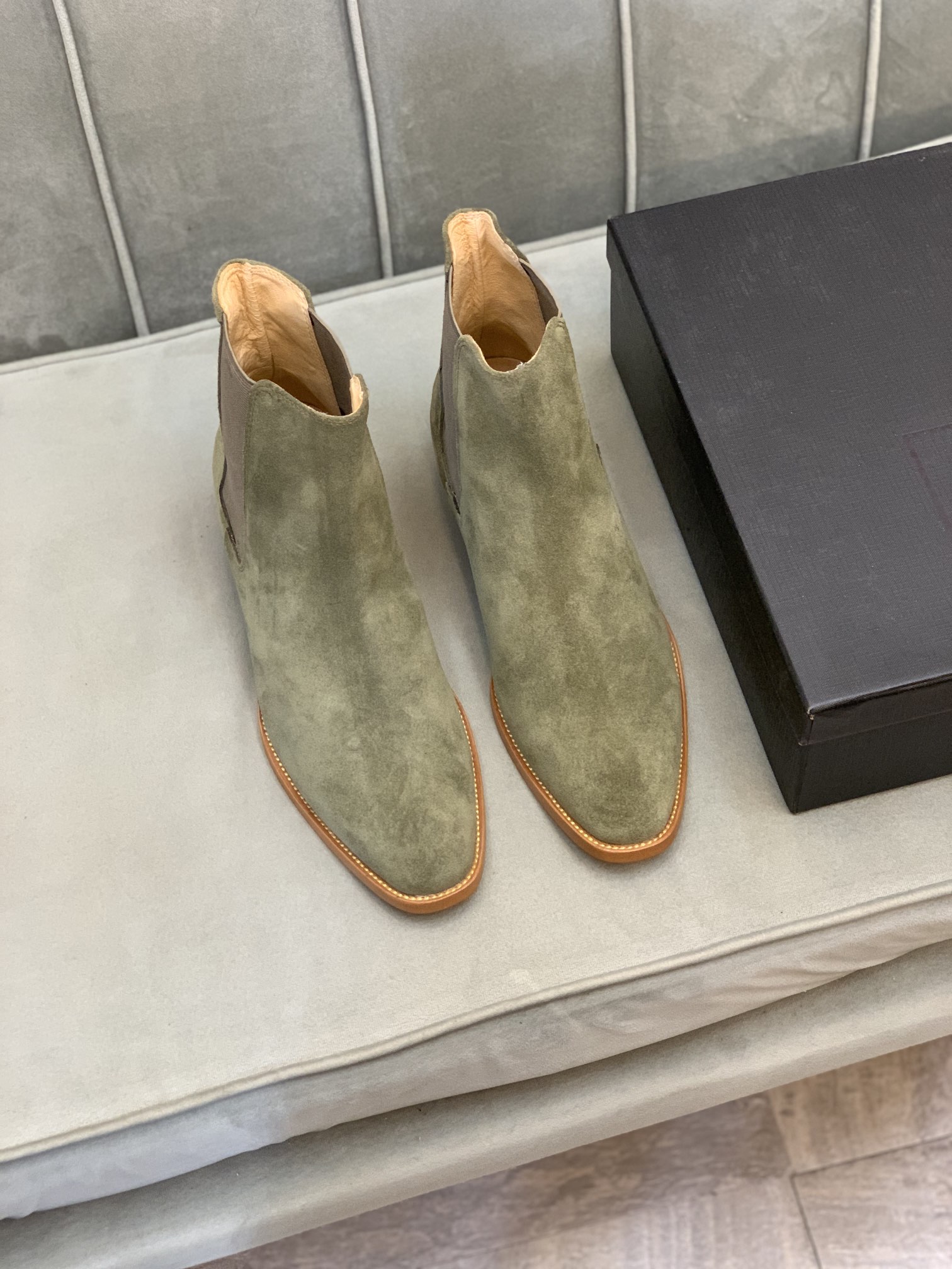 Saint Laurent Boots 9 - vstockx