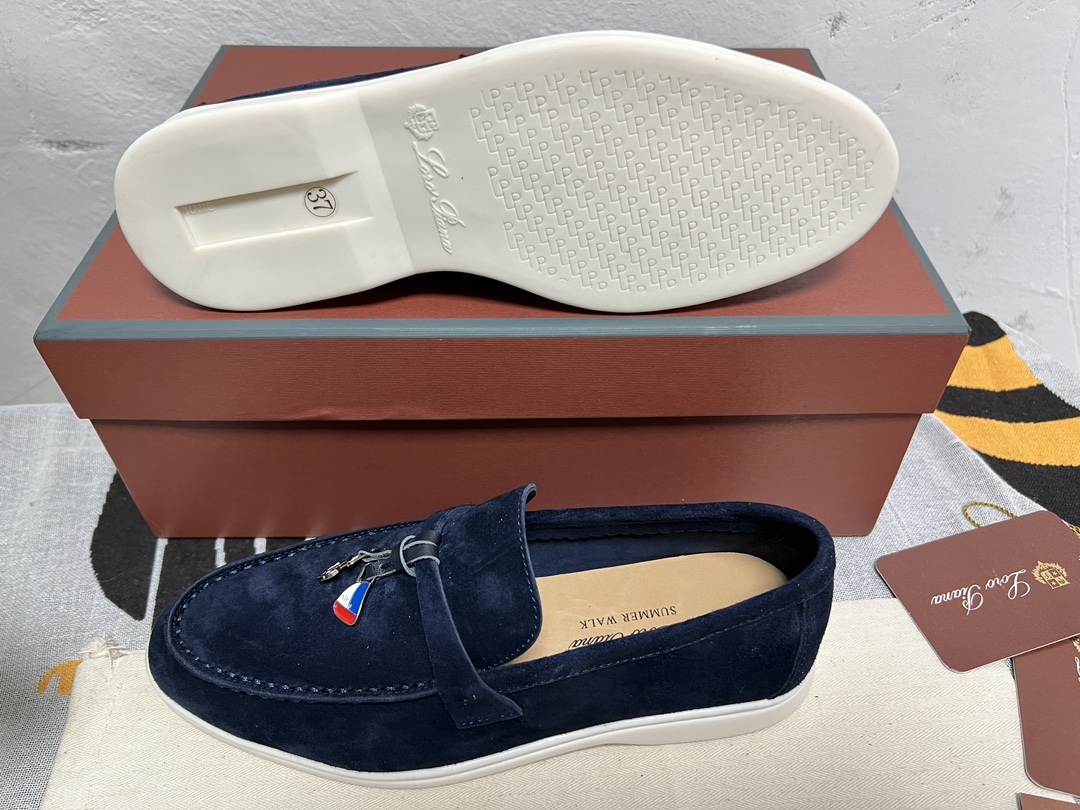 Loro Piana shoes 297 - vstockx