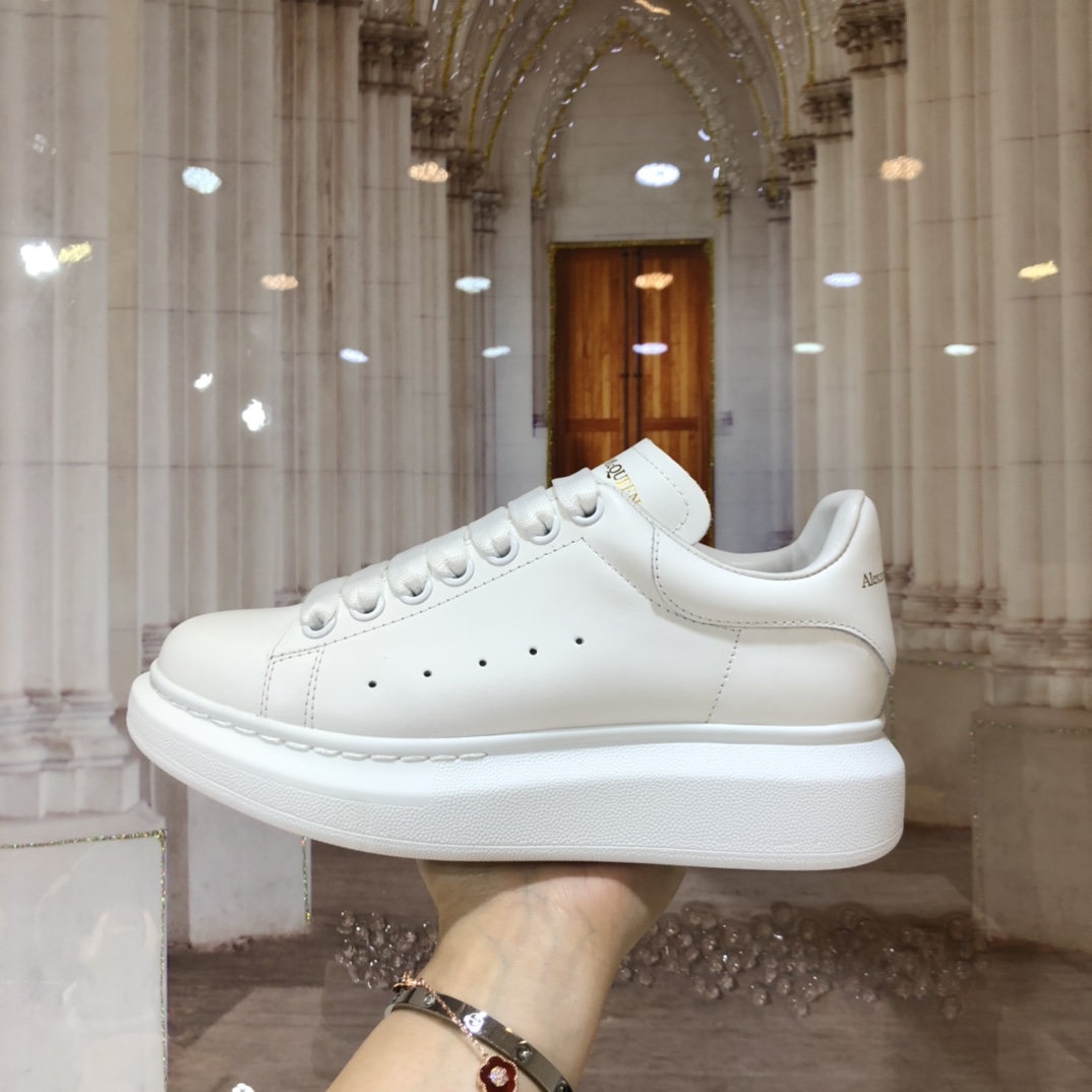 Alexander McQueen Oversized White - vstockx