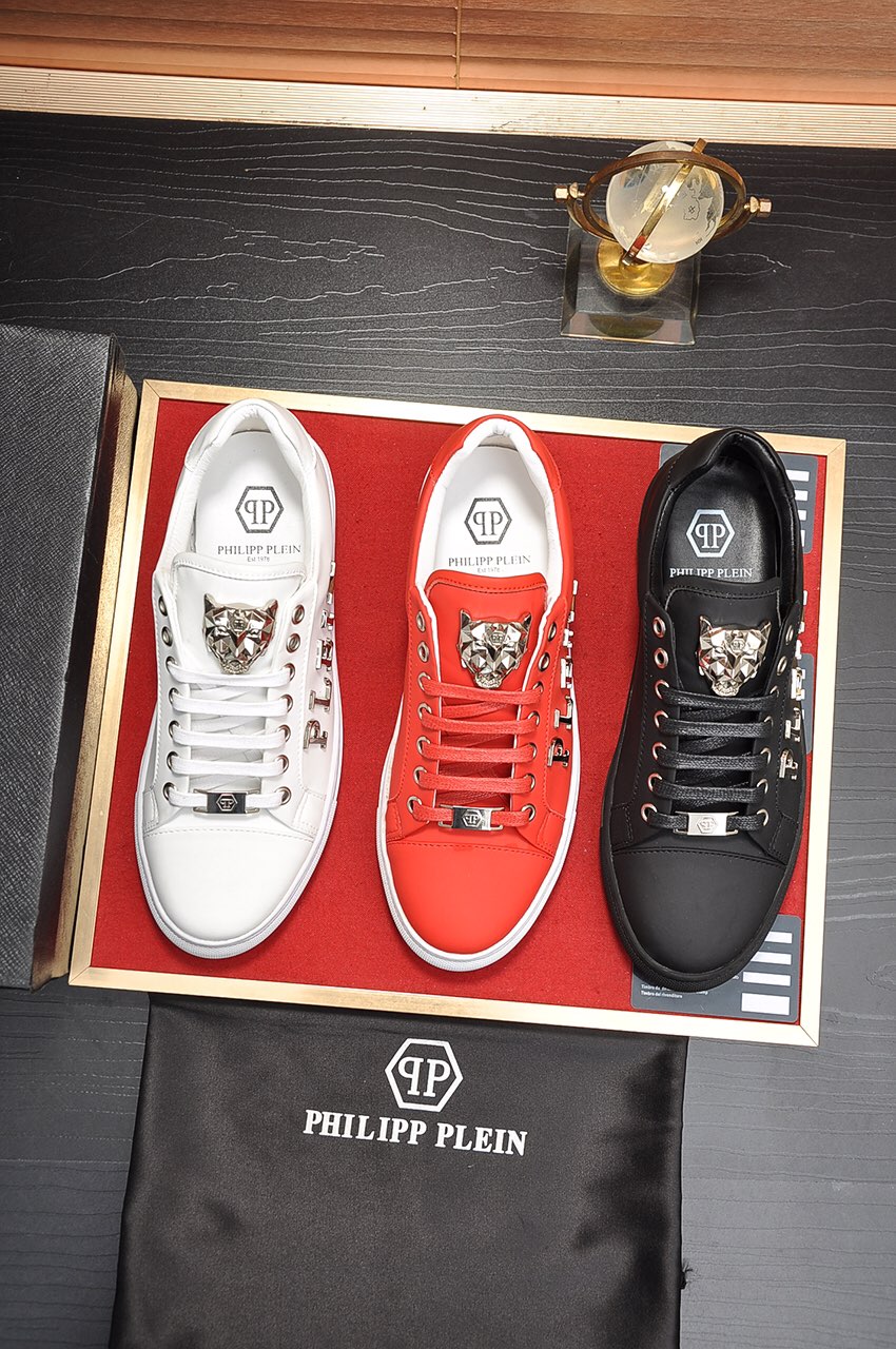 Philipp Plein Low Top Sneakers 10 - vstockx