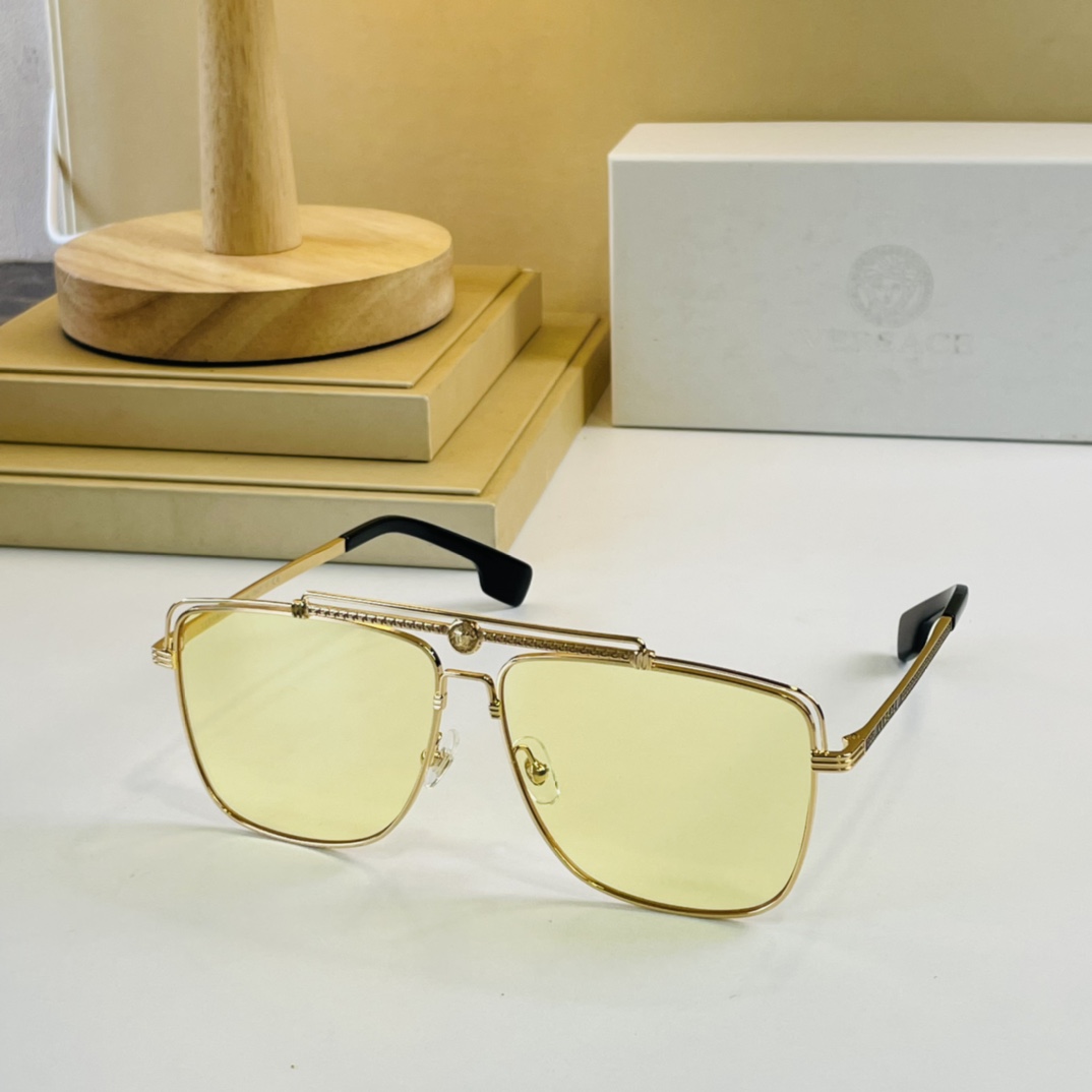 Sunglasses Versace VE2245 size 61��16-145 - vstockx