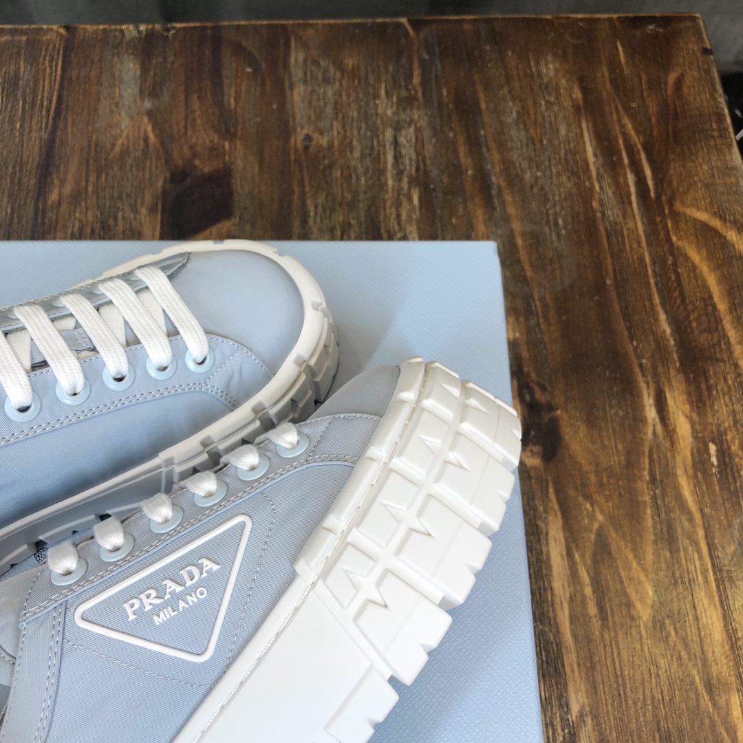 Prada Double Wheel sneaker 3 - vstockx